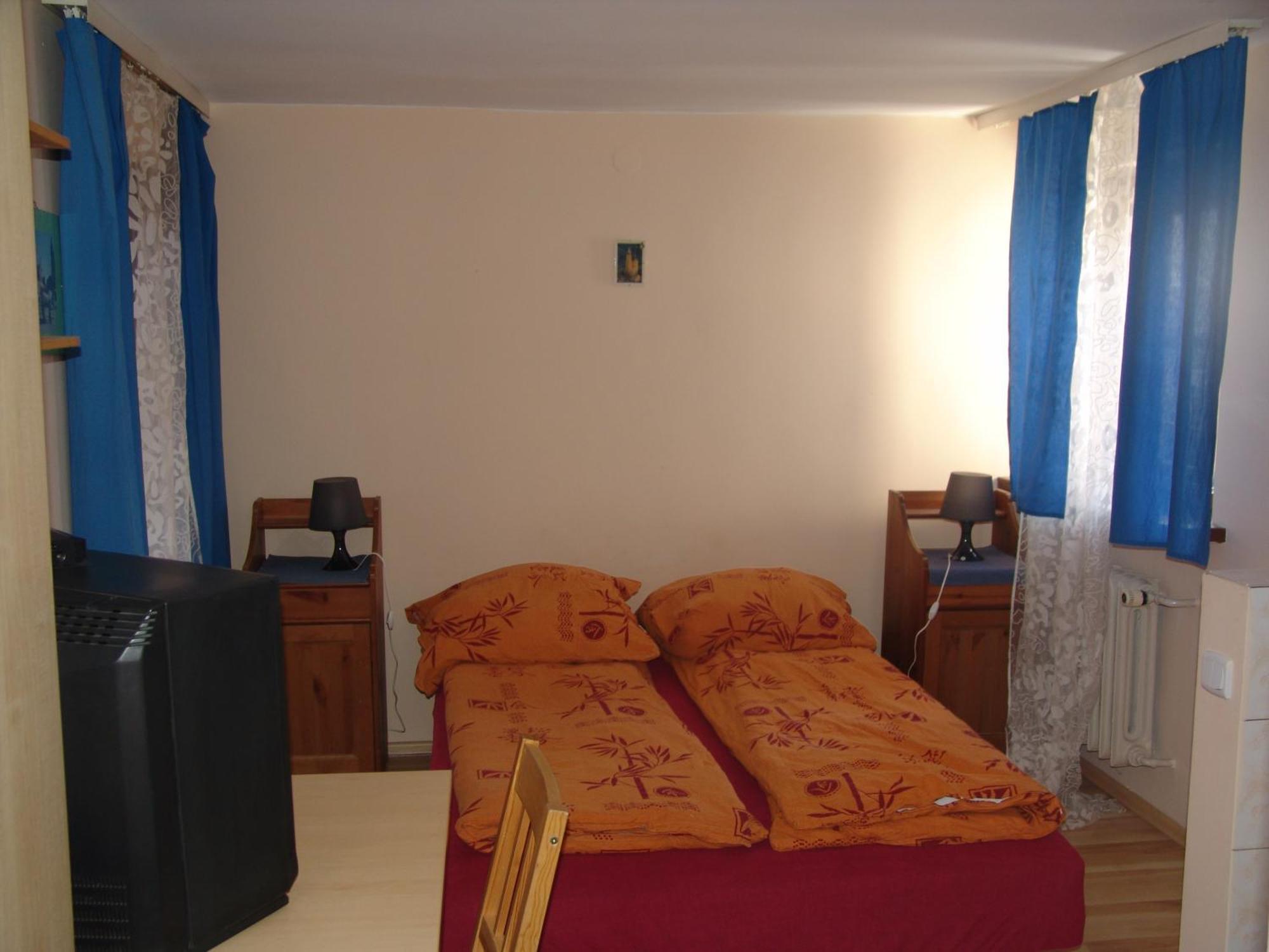Hostel Victoria Краков Экстерьер фото