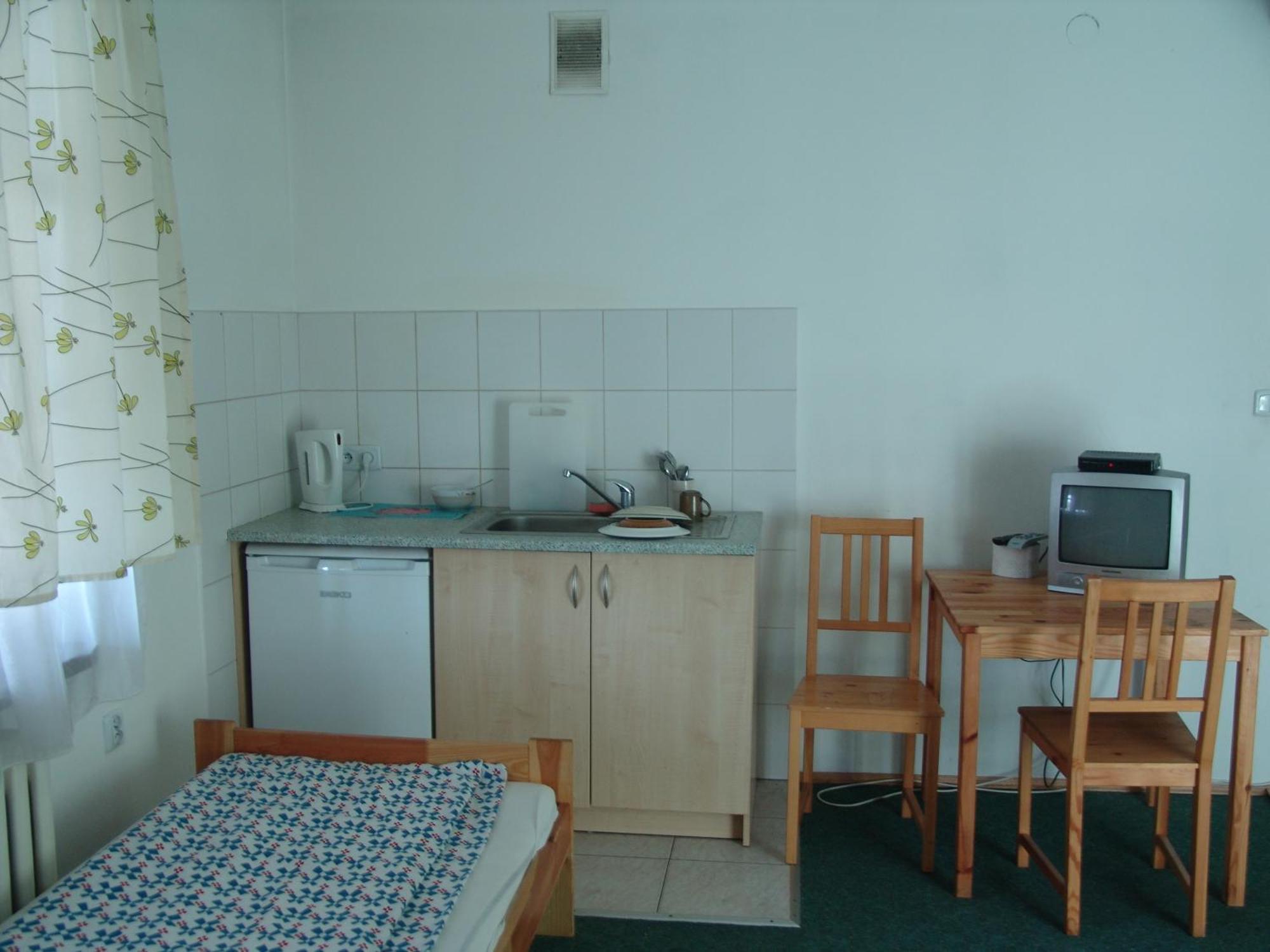Hostel Victoria Краков Экстерьер фото