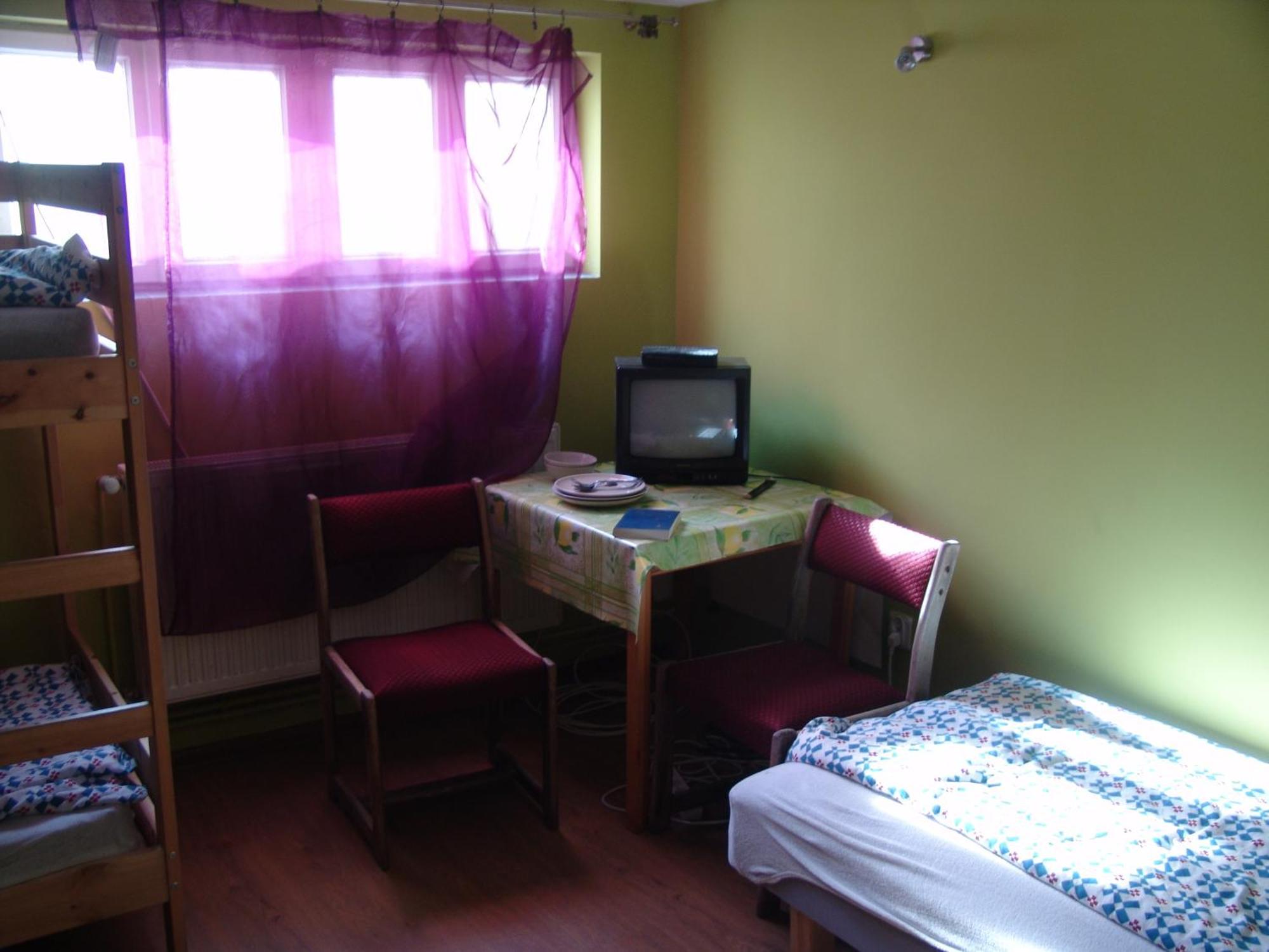 Hostel Victoria Краков Экстерьер фото