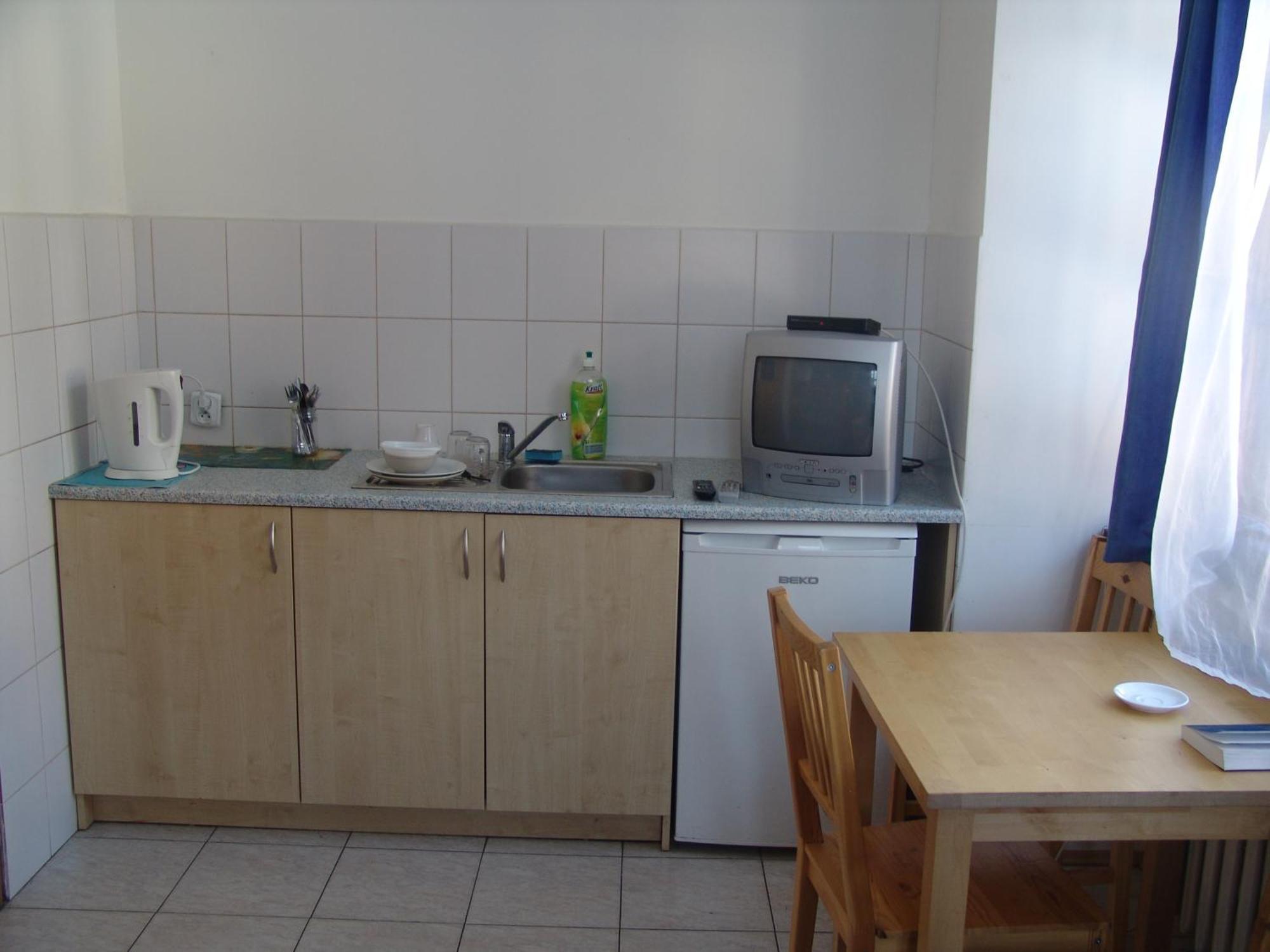 Hostel Victoria Краков Экстерьер фото